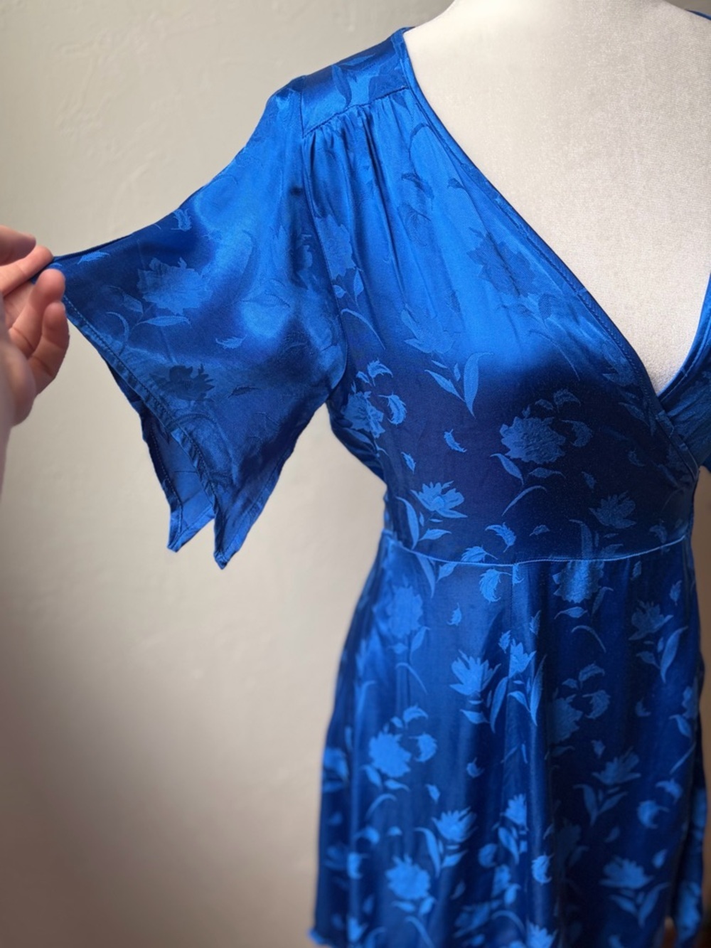 NWT Shore Monterey Wrap Dress Blue Satin Floral Jacquard Mini S - Picture 4 of 12